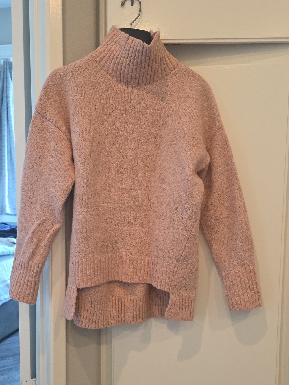 Treasure & Bond Blush Ribbed Turtleneck Sweater